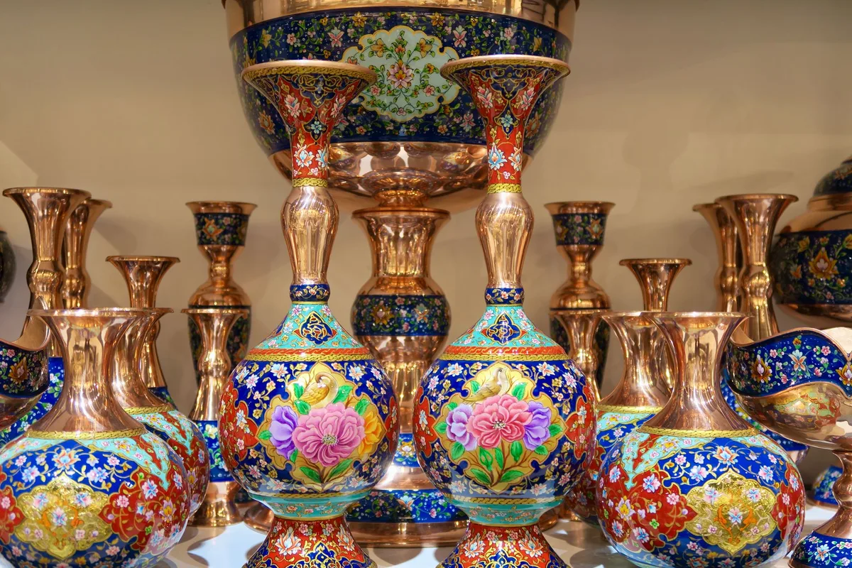 گلدان میناکاری