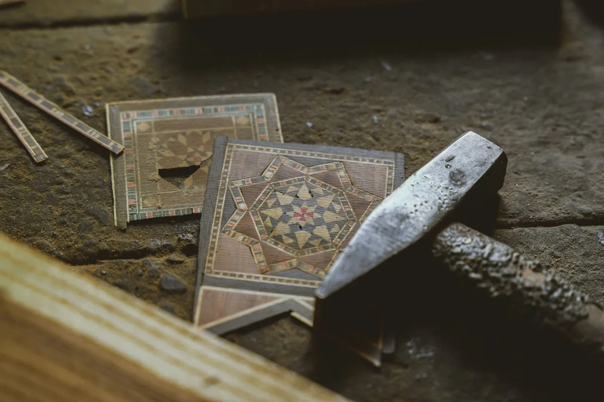 تابلو معرق چوب طرح گل و مرغ